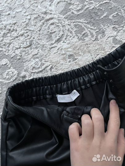 Кожаные шорты