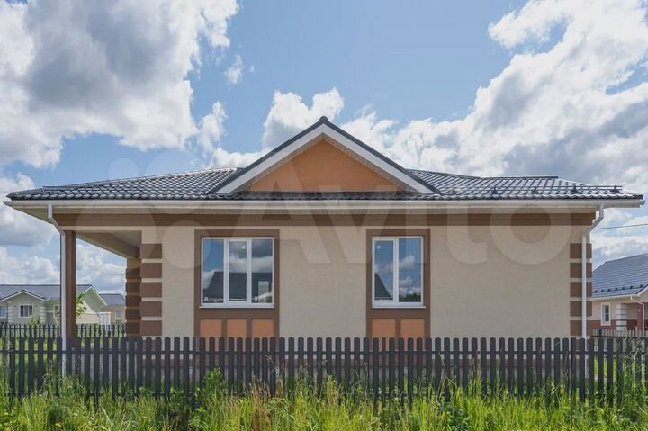 Коттедж 121,7 м² на участке 7,3 сот.