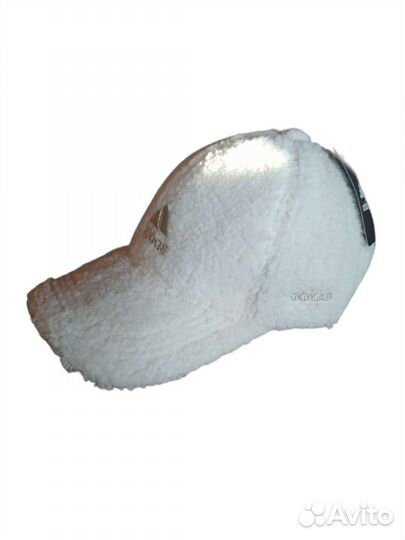 Кепка adidas меховая