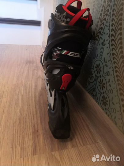 Роликовые коньки