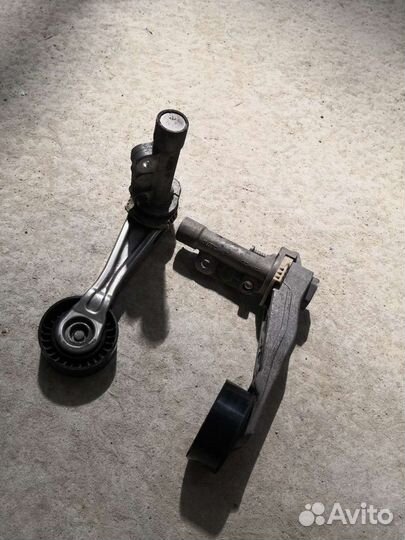 Натяжитель приводного ремня Peugeot Citroen EP6