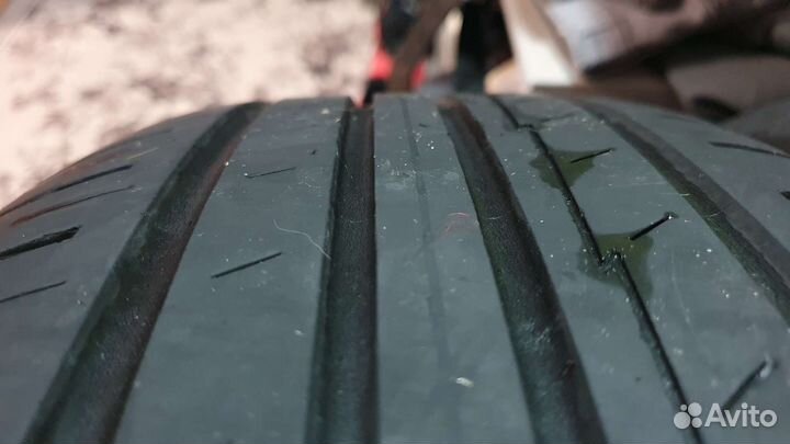 Yokohama BluEarth AE50 215/65 R17 99V