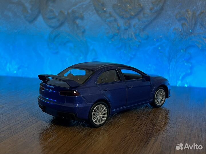 Модель автомобиля Mitsubishi Lancer Evo X