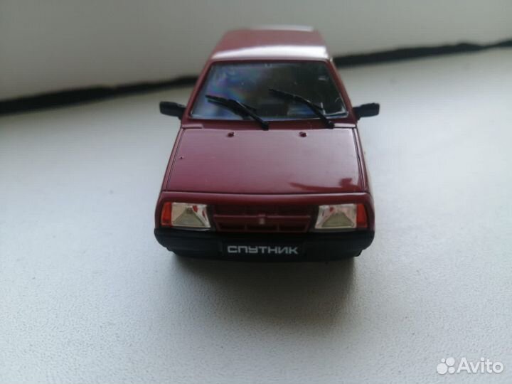 Моделька ваз 2109 (спутник) 1:43 с журналом