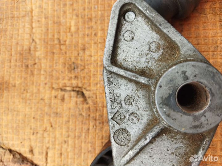 Натяжитель ремня генератора SsangYong Kyron D2.0DT