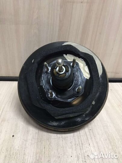 Вакуумный усилитель тормозов Peugeot 408