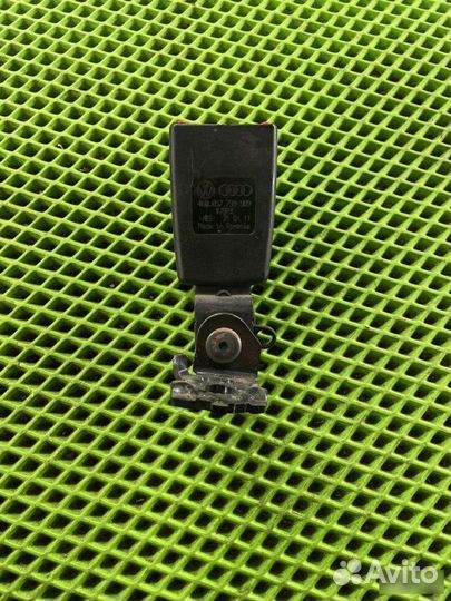 Ответная часть ремня безопасности Audi A6 C7