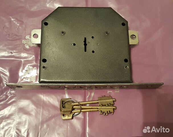 Замок врезной