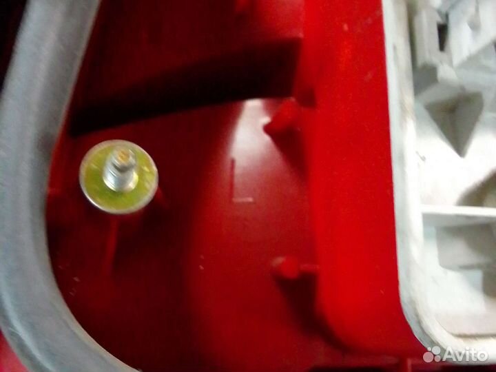 Фонарь задний левый а4 б5 универсал