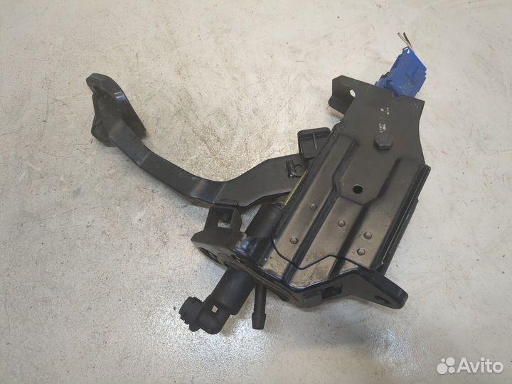 Педаль сцепления Skoda Octavia Tour, 2003