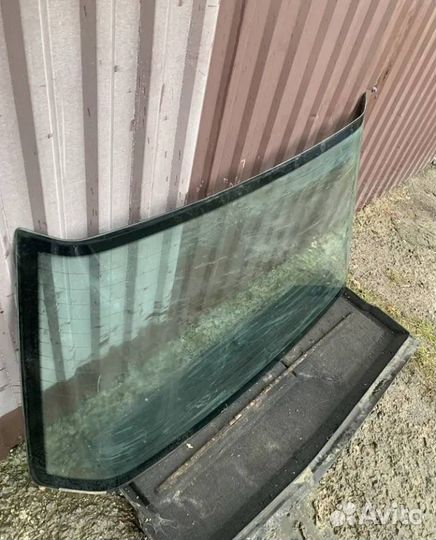 Заднее стекло на Мерседес w124