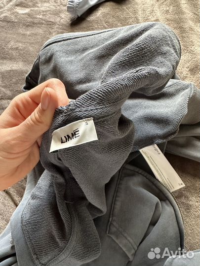 Спортивный костюм женский