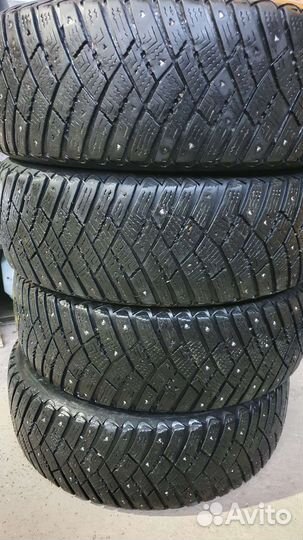Goodyear UltraGrip 185/60 R15