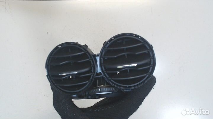 Дефлектор обдува салона Volkswagen Tiguan, 2011