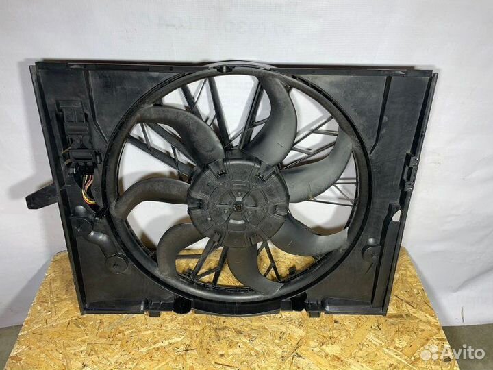 Вентилятор охлаждения радиатора Bmw 5 Series E60
