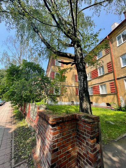 2-к. квартира, 46 м², 1/3 эт.