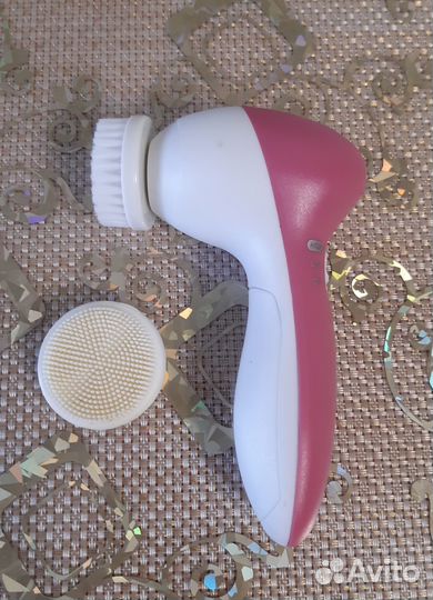 Щётка- массажёр для лица