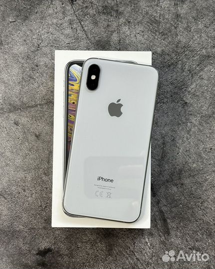 iPhone Xs, 64 ГБ