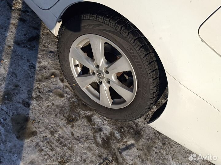 Bridgestone Blizzak VRX 225/55 R17