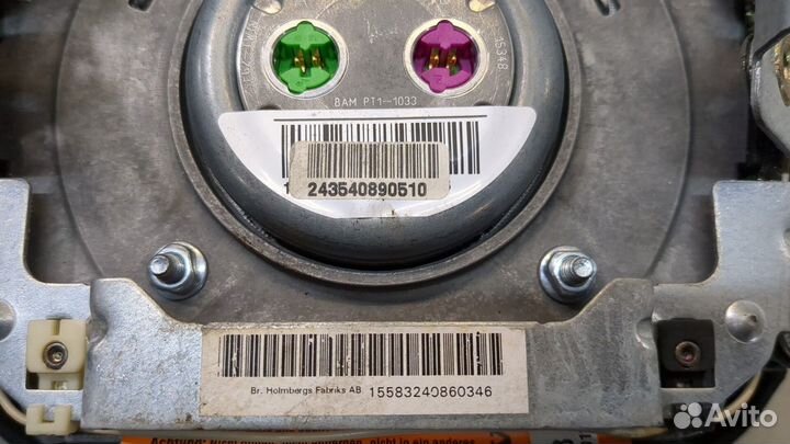 Подушка безопасности водителя Volvo XC70, 2004