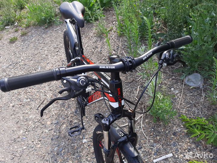 Велосипед новый на литых дисках 26 дюймов