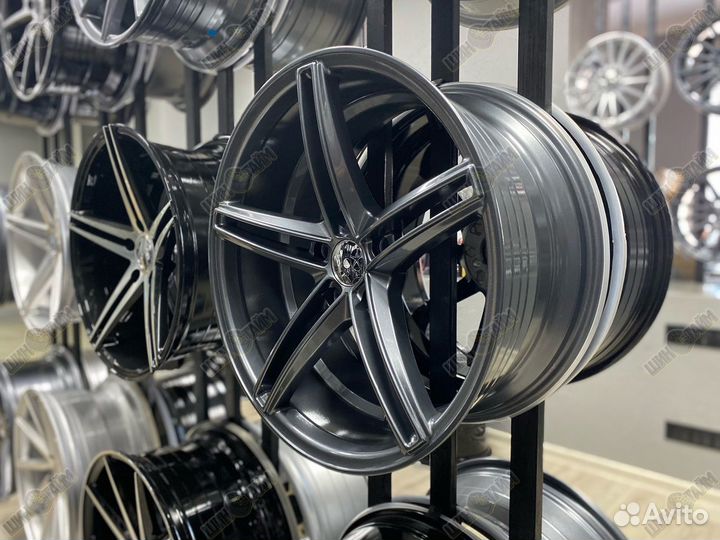 Диски Vossen CV5 R18 8J 5x114.3