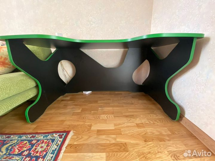 Компьютерный стол Райдер