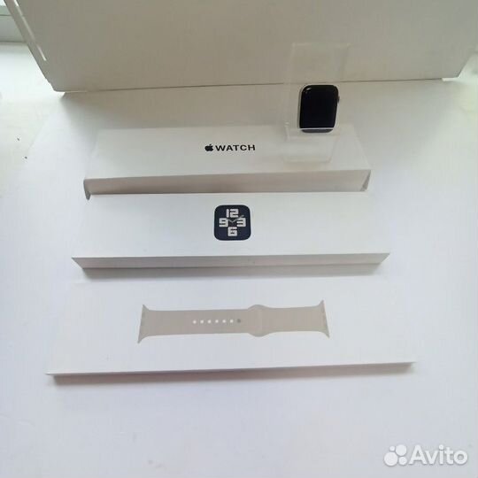 Смарт-часы Apple Watch series SE Gen 2 44мм