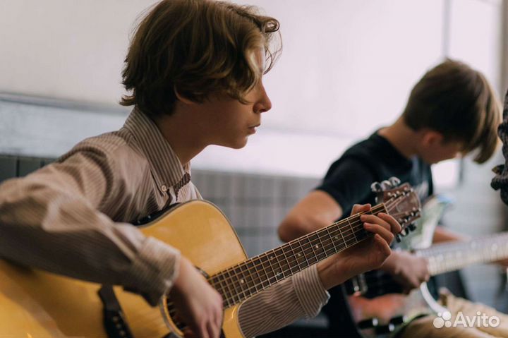 Уроки вокала, гитары и фортепиано