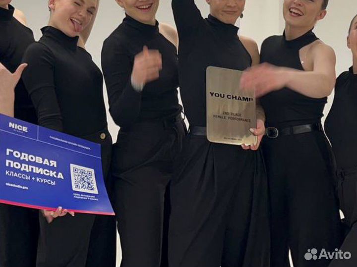 Боди с одним рукавом