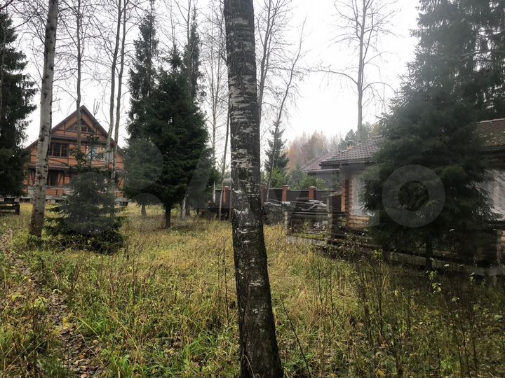 Коттедж 310 м² на участке 100 сот.