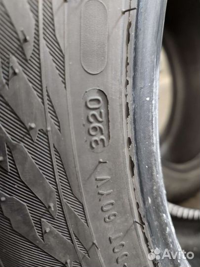 Nokian Tyres Hakkapeliitta 9 SUV 275/45 R21