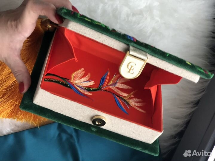 Клатч Central Library