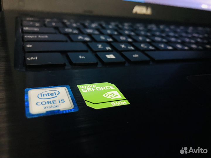 Ноутбук asus X556UB-XO35T