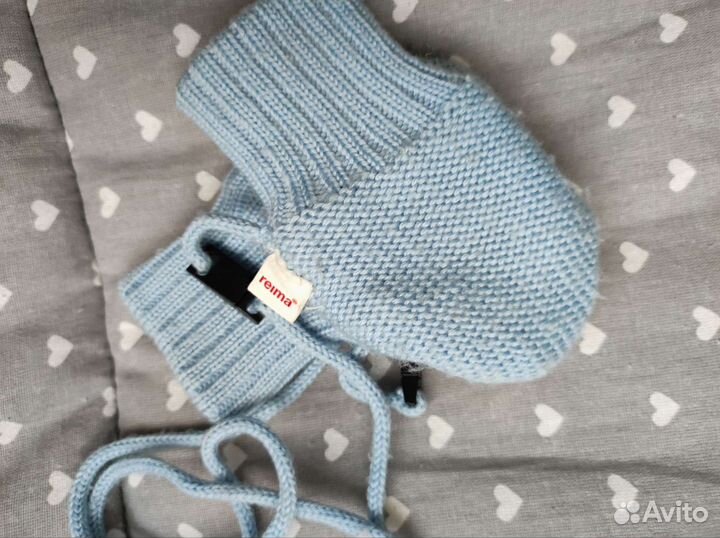 Шапочка и варежки на флисе Reima, пинетки