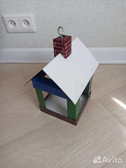 Кормушка для птиц