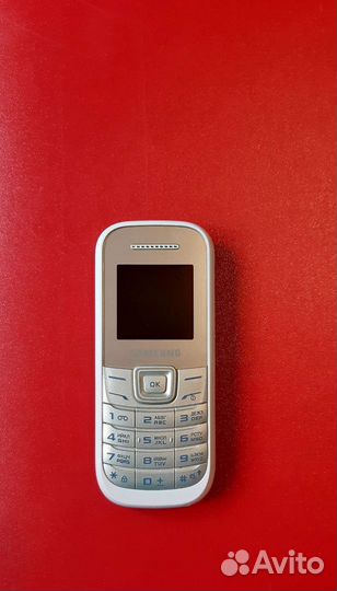 Телефон Samsung gt-e1200m