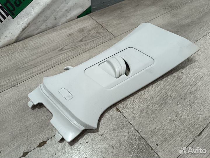 Обшивка стойки правая для Skoda Rapid I (2014)