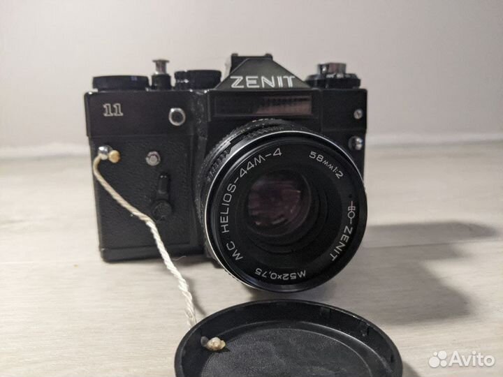 Зеркальный фотоаппарат Зенит 11