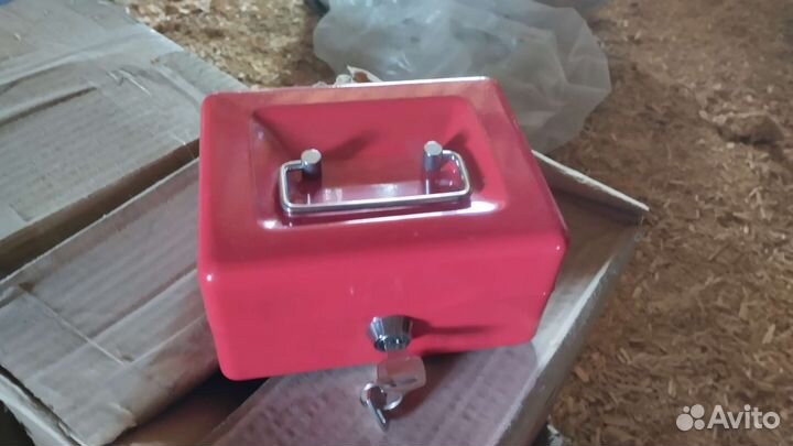 Ящик для мелочи переносной