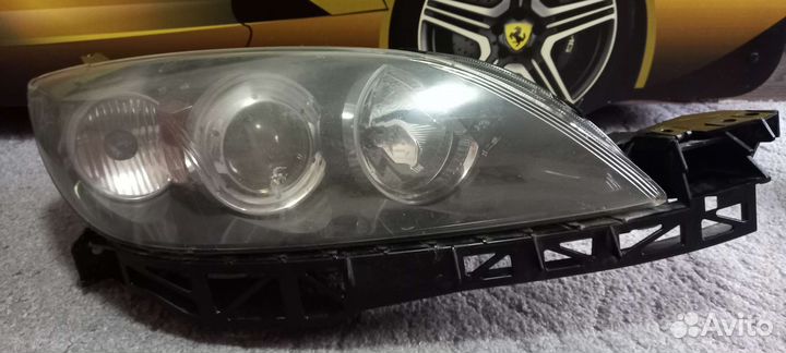 Фары на Mazda 3 BK хэтчбек