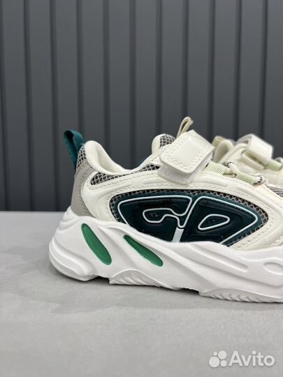 Кроссовки детские