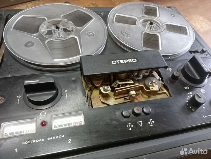 Музыкальный центр романтика201адиола