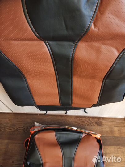 Авточехлы универсальные.Новые