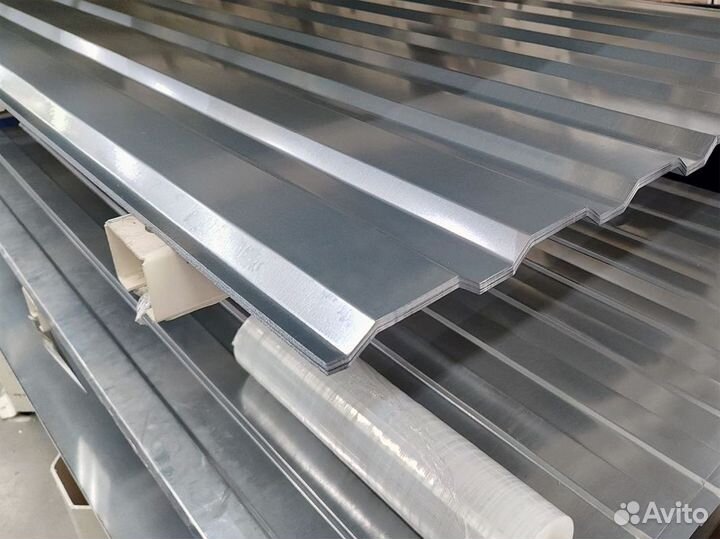 Профнастил 1200х2000 C8 вишневый RAL 3005-6070