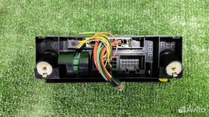 Панель управления отопителя Skoda Fabia 5J 2010