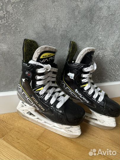 Хоккейные коньки bauer