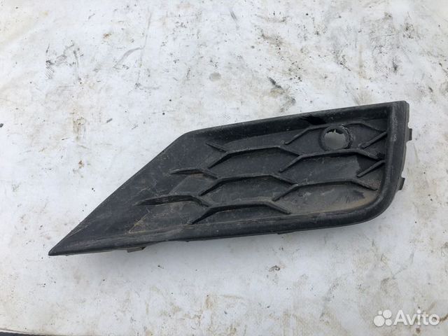 Решетка в бампер правая Volkswagen Tiguan 2007 201