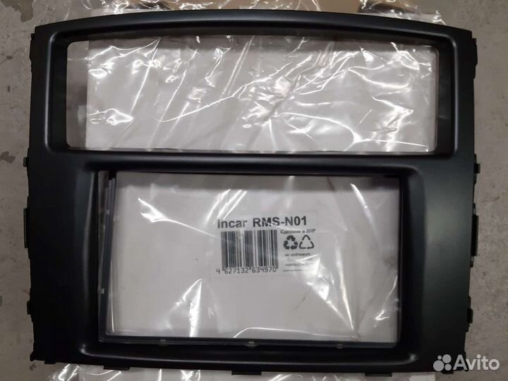 Переходная рамка Mitsubishi Pajero 4