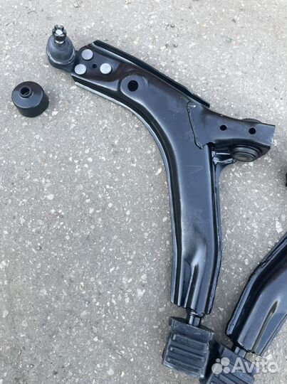 Рычаг левый правый Сенс Ланос Шанс Заз Шевролет